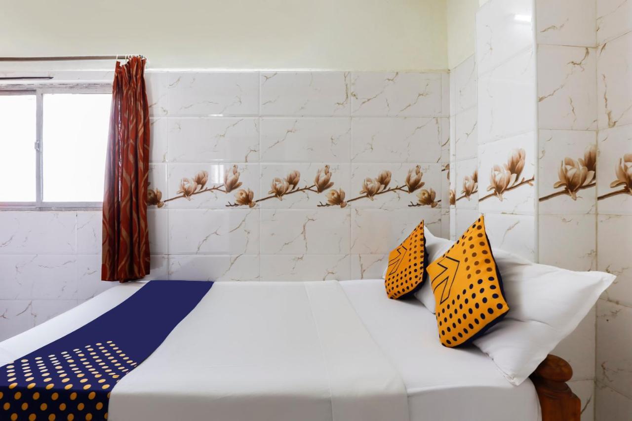 Spot On 40324 Vvr Residency Hotel Chennai Exterior photo